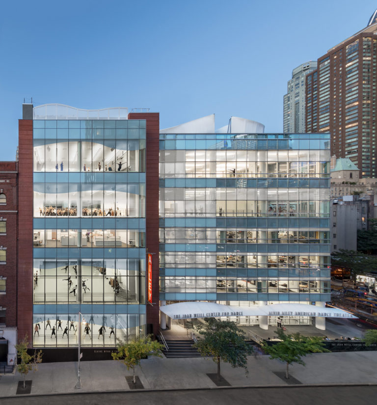 Elaine Wynn and Family Education Wing at the Joan Weill Center for Dance by Iu + Bibliowicz Architects. Credit: Fred Charles.