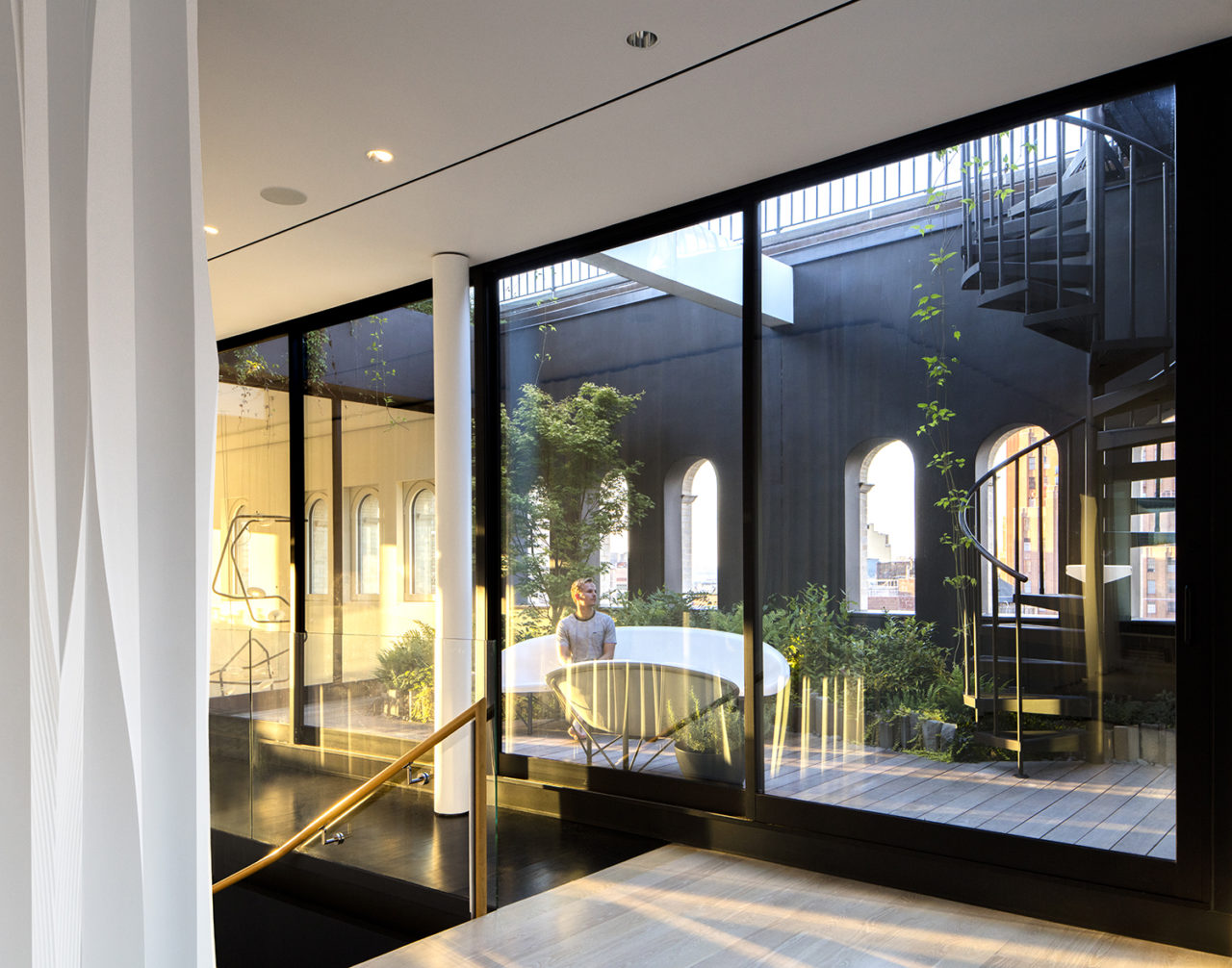 The Gerken Residence by Young Projects with Future Green Studio. Courtesy of Young Projects and Naho Kubota.