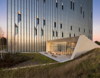 Project: Public Safety Answering Center II. Architect: Skidmore Owings & Merrill. Landscape Architect: Thomas Balsley Associates. Photo: SOM/Albert Vecerka | Esto.