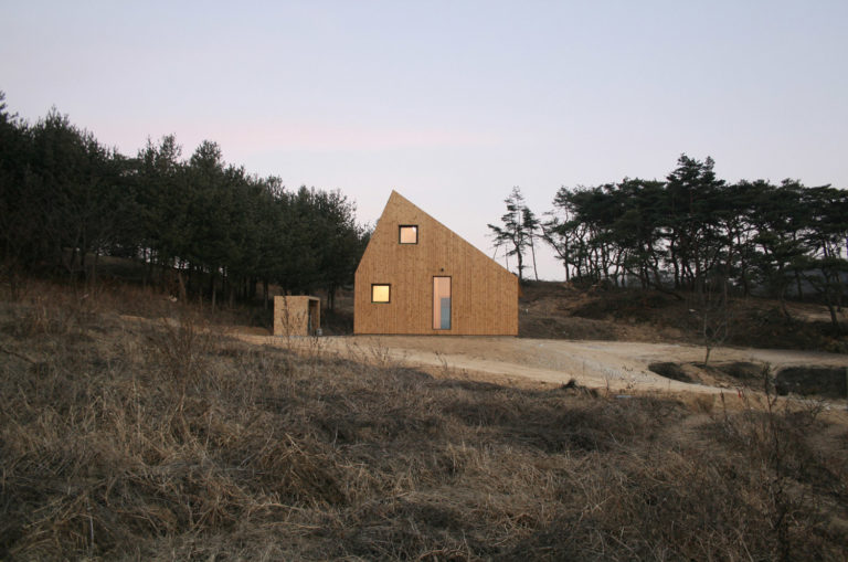 A. Shear House 01 credit stpmj