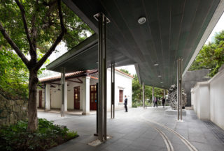 Project: Asia Society Hong Kong Center. Architect: Tod Williams Billie Tsien Architects | Partners. Photo: Michael Moran/OTTO.