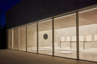 Project: De Maria Pavilion. Architect: Gluckman Tang Architects. Landscape Architect: LaGuardia Design Group. Photo: Nikolas Koenig.