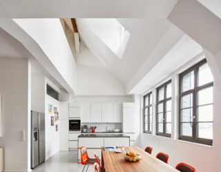 Project: Main: East Side Lofts. Architect: 1100 Architect. Photo: Nikolas Koenig.
