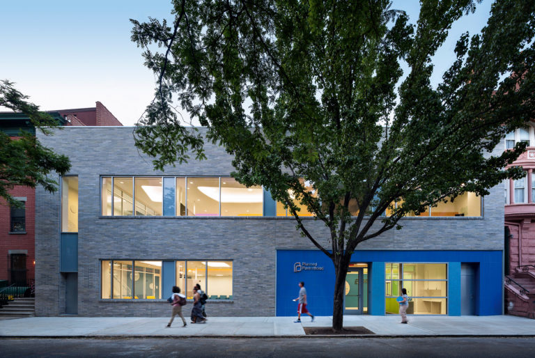 Project: Diane L. Max Health Center: Planned Parenthood Queens. Architect: Stephen Yablon Architecture. Photo: Michael Moran.