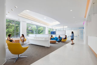 Project: Diane L. Max Health Center: Planned Parenthood Queens. Architect: Stephen Yablon Architecture. Photo: Michael Moran.