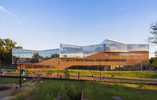 Kent State Center for Architecture and Environmental Design by WEISS/MANFREDI Architecture/Landscape/Urbanism with Richard L. Bowen + Associates and Knight and Stolar. Credit: Albert Vecerka/Esto.