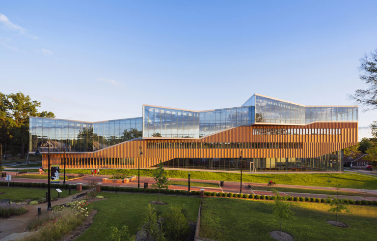 Kent State Center for Architecture and Environmental Design by WEISS/MANFREDI Architecture/Landscape/Urbanism with Richard L. Bowen + Associates and Knight and Stolar. Credit: Albert Vecerka/Esto.