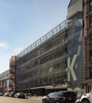 Delancey and Essex Municipal Parking Garage by Michielli + Wyetzner Architects. Credit: Paul Warchol.