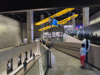 Smithsonian National Museum of African American History & Culture by Freelon Adjaye Bond/SmithGroupJJR (The Freelon Group, Adjaye Associates, Davis Brody Bond, and SmithGroupJJR). Credit: Alan Karchmer; rights held by The Smithsonian Institution.