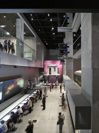 Smithsonian National Museum of African American History & Culture by Freelon Adjaye Bond/SmithGroupJJR (The Freelon Group, Adjaye Associates, Davis Brody Bond, and SmithGroupJJR). Credit: Alan Karchmer; rights held by The Smithsonian Institution.