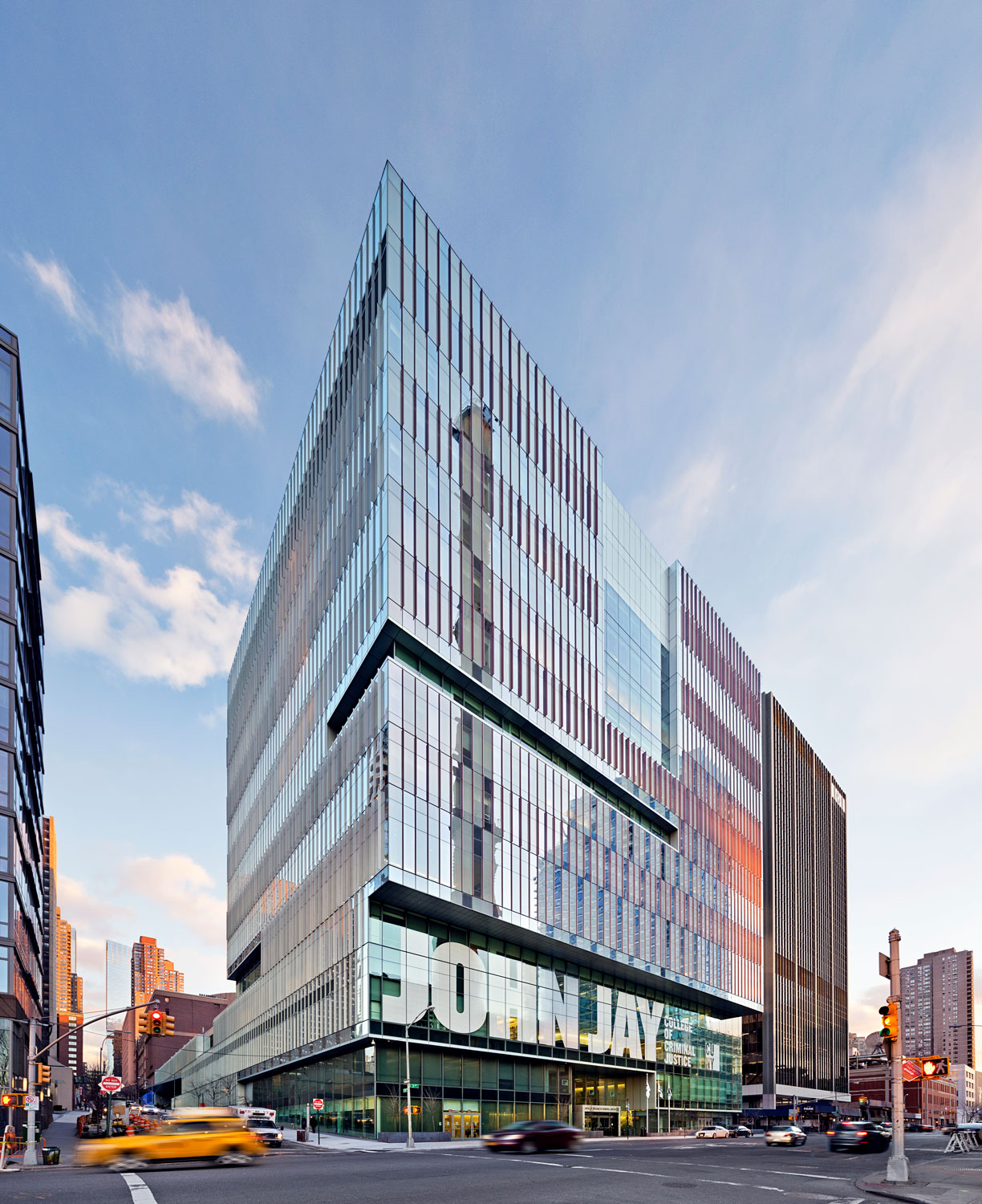 John Jay College of Criminal Justice, New York, New York. Photo: © Eduard Hueber | ArchPhoto.