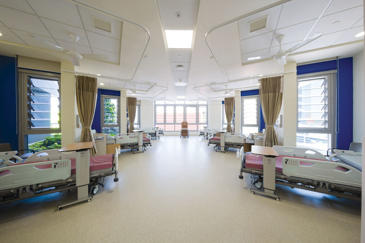 Ng Teng Fong General Hospital’s staggered beds provide each patient with a personal window. Photo: HOK.