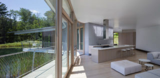 Ephemeral Edge by Dean/Wolf Architects and Reed Hilderbrand. Photo: Paul Warchol/Dean/Wolf Architects.