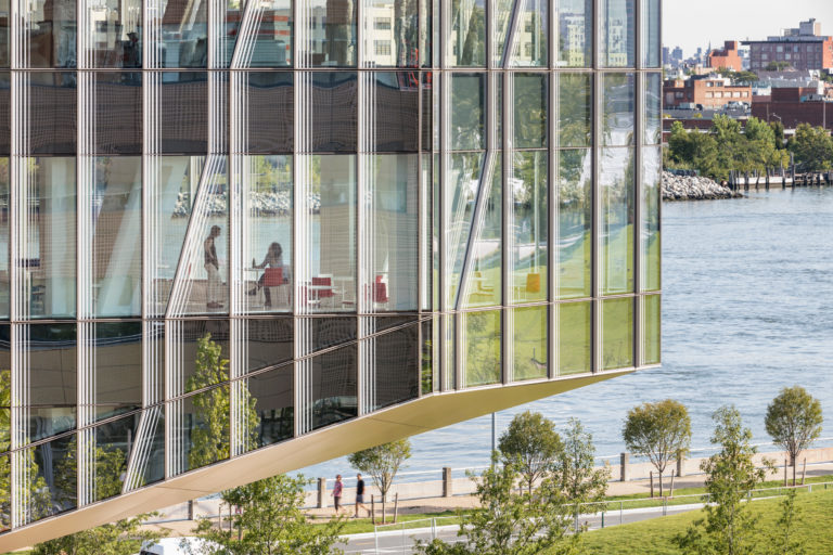 Cornell Tech Tata Innovation Center by WEISS/MANFREDI Architecture/Landscape/Urbanism. Photo: Albert Vecerka/Esto.