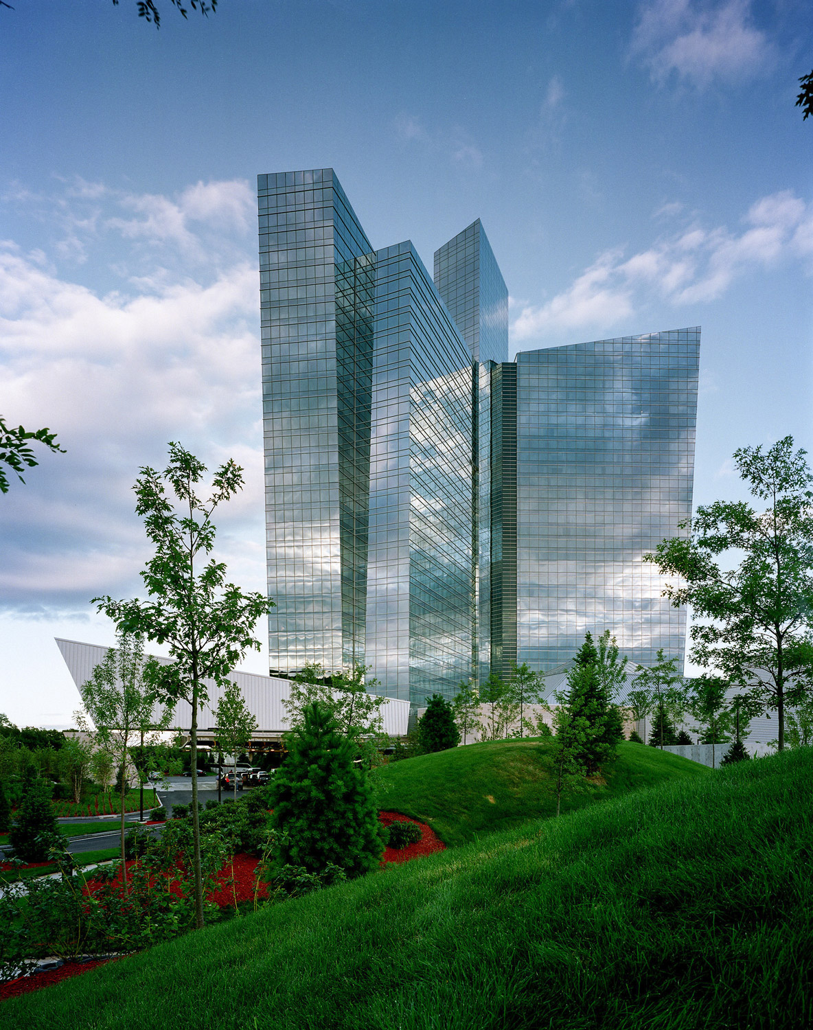 Mohegan Sun Resort, Uncasville, CT. Photo: Woodruff Brown.