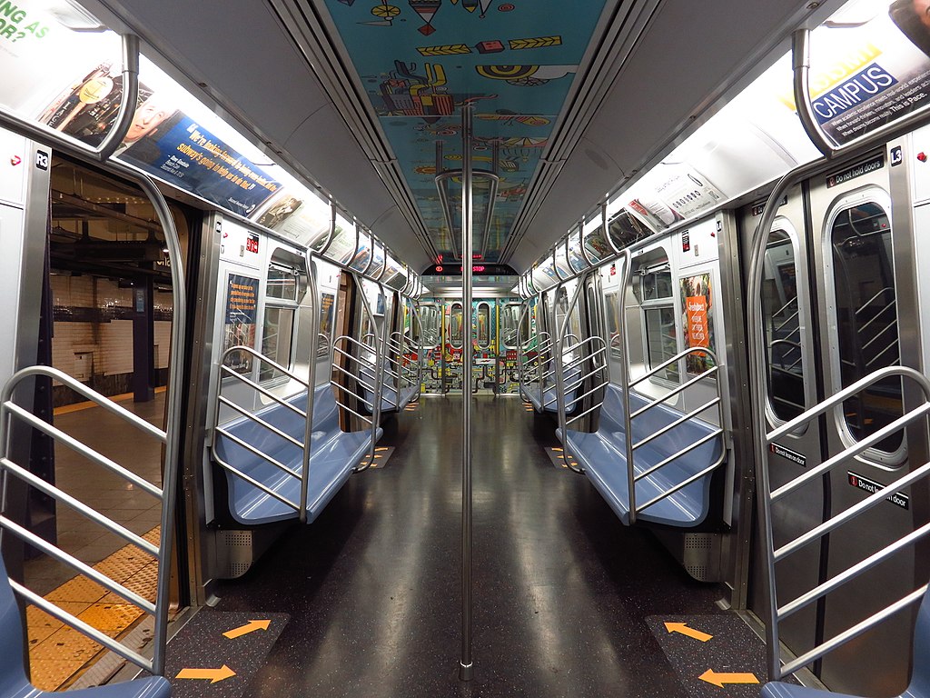 NYC Subway. Gh9449 [CC BY-SA 4.0 (https://creativecommons.org/licenses/by-sa/4.0)]
