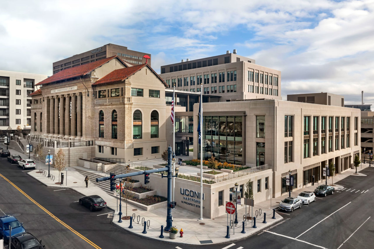 Downtown Hartford Campus, University of Connecticut, Hartford, CT. Photo: Peter Aaron/OTTO.