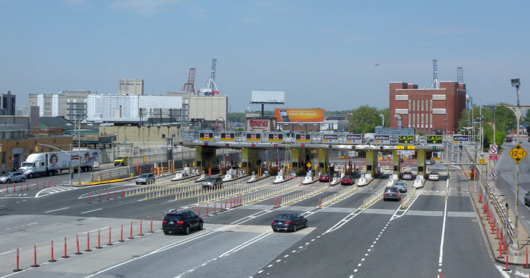 BBT toll plaza from BQE overpass. Image credit: Jim.henderson via Wikimedia Commons.