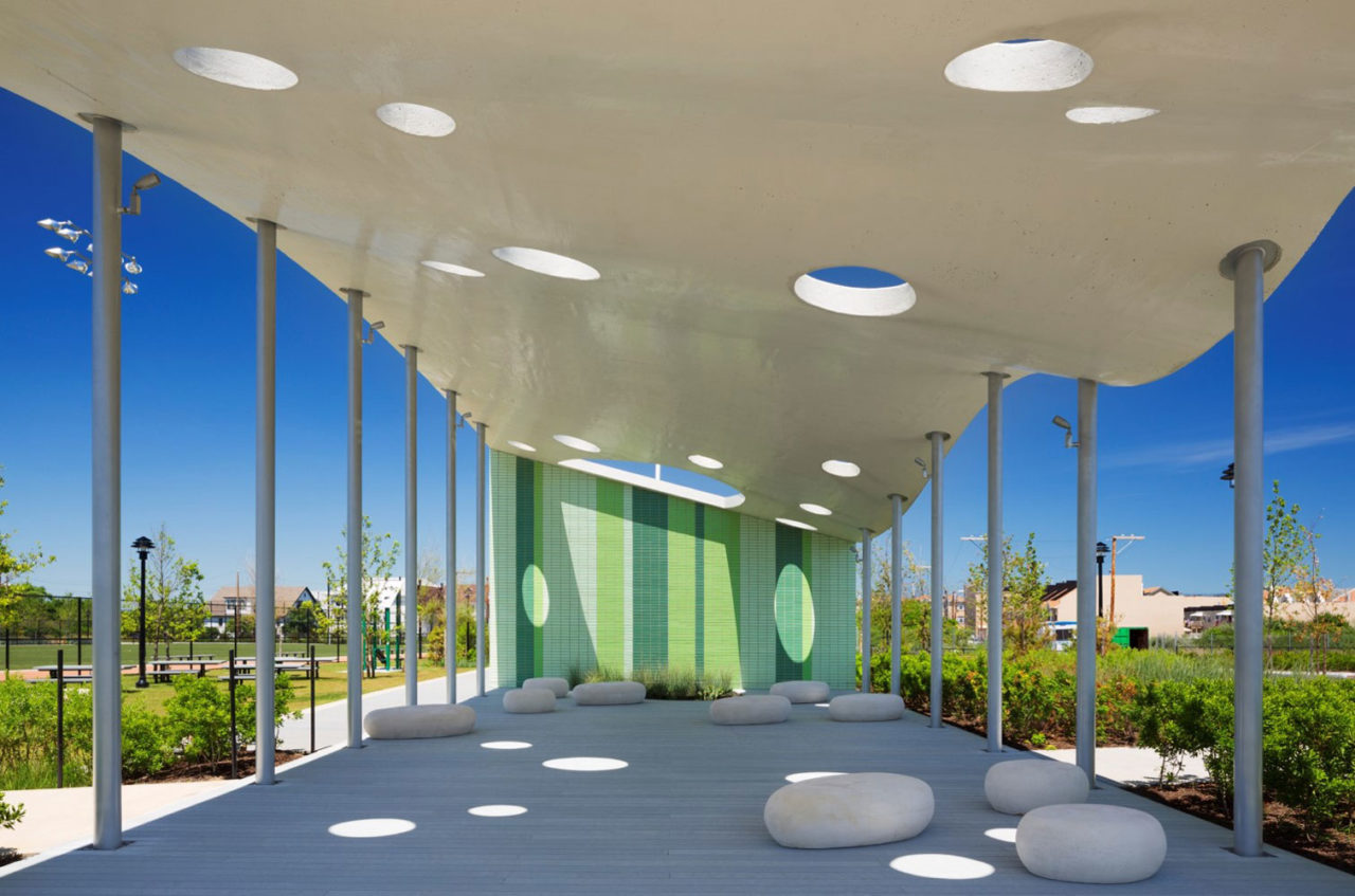 Rockaway Comfort Station, New York, NY. Photo: Albert Vecerka/Esto.