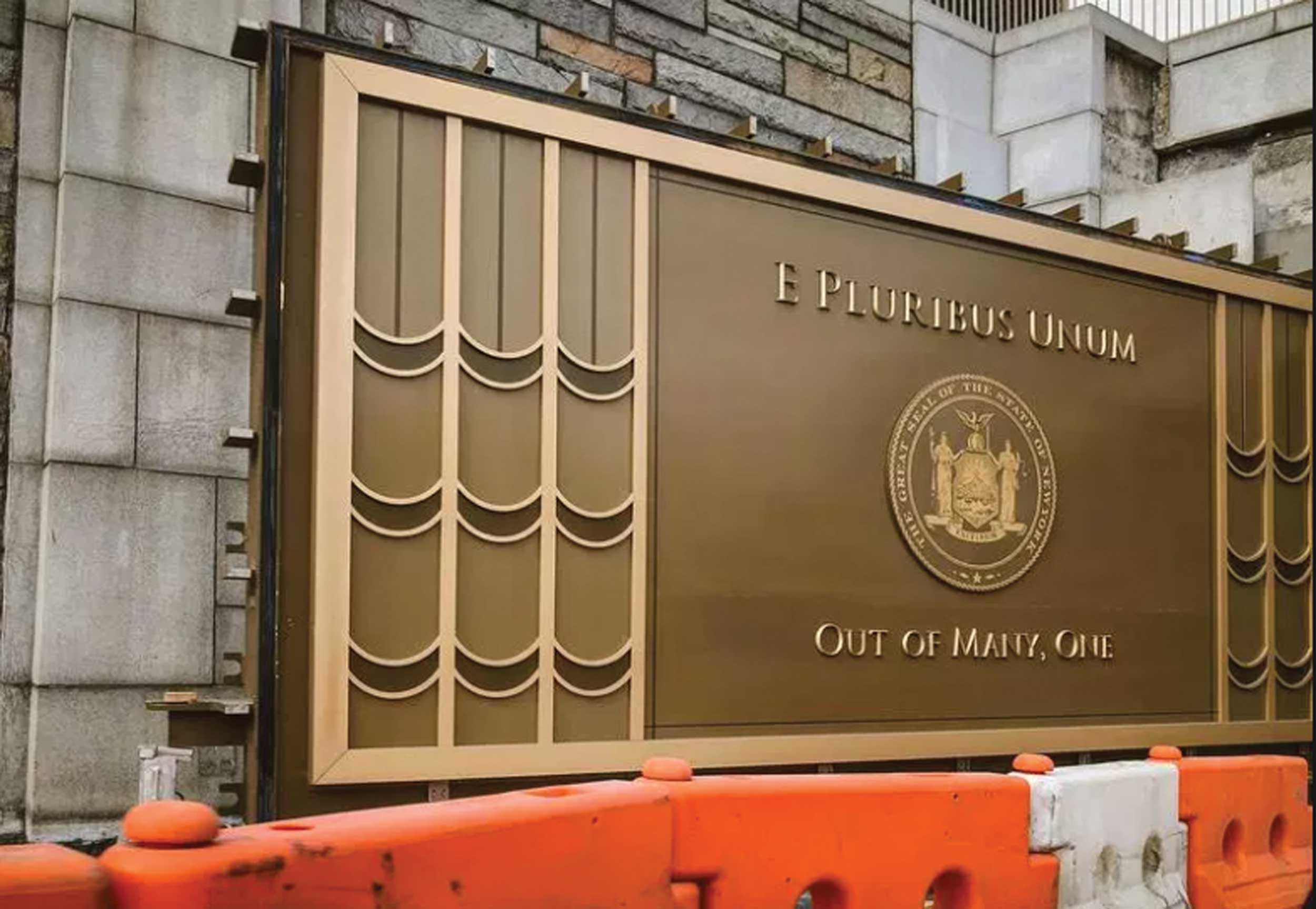 Nuth'N Nyce – Out The Gate North States MyPet Windsor Arch Petgate - North States