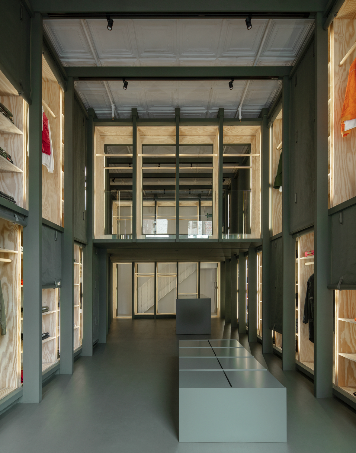 maharishi by Abruzzo Bodziak. Image credit: Naho Kubota.