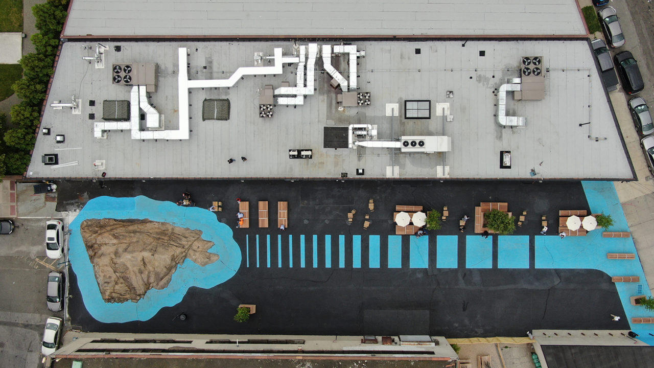 LIC pedestrian plaza by Mapos Architecture and Design. Image credit: Andrey Mironov.