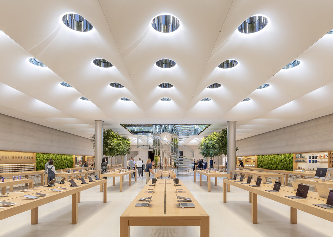 Apple Fifth Avenue by Foster + Partners. Image credit: Aaron Hargreaves/Foster +Partners.