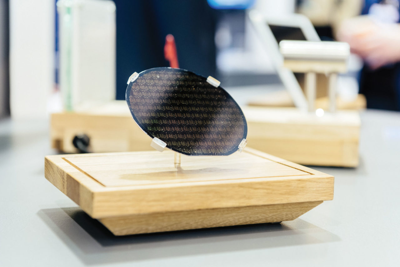 The Istituto Italiano di Tecnologia together with the University of Rome Tor Vergata and TEI Crete use graphene’s excellent electrical properties to evolve a solution to generate clean energy for a sustainable future. Photo: Graphene Flagship.