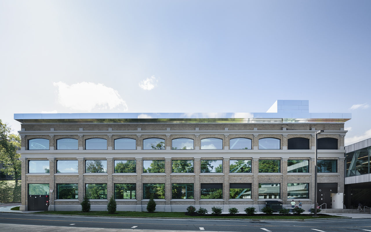 Cornell University Mui Ho Fine Arts Library by Wolfgang Tschapeller and STV. Image credit: © Lukas Schaller.