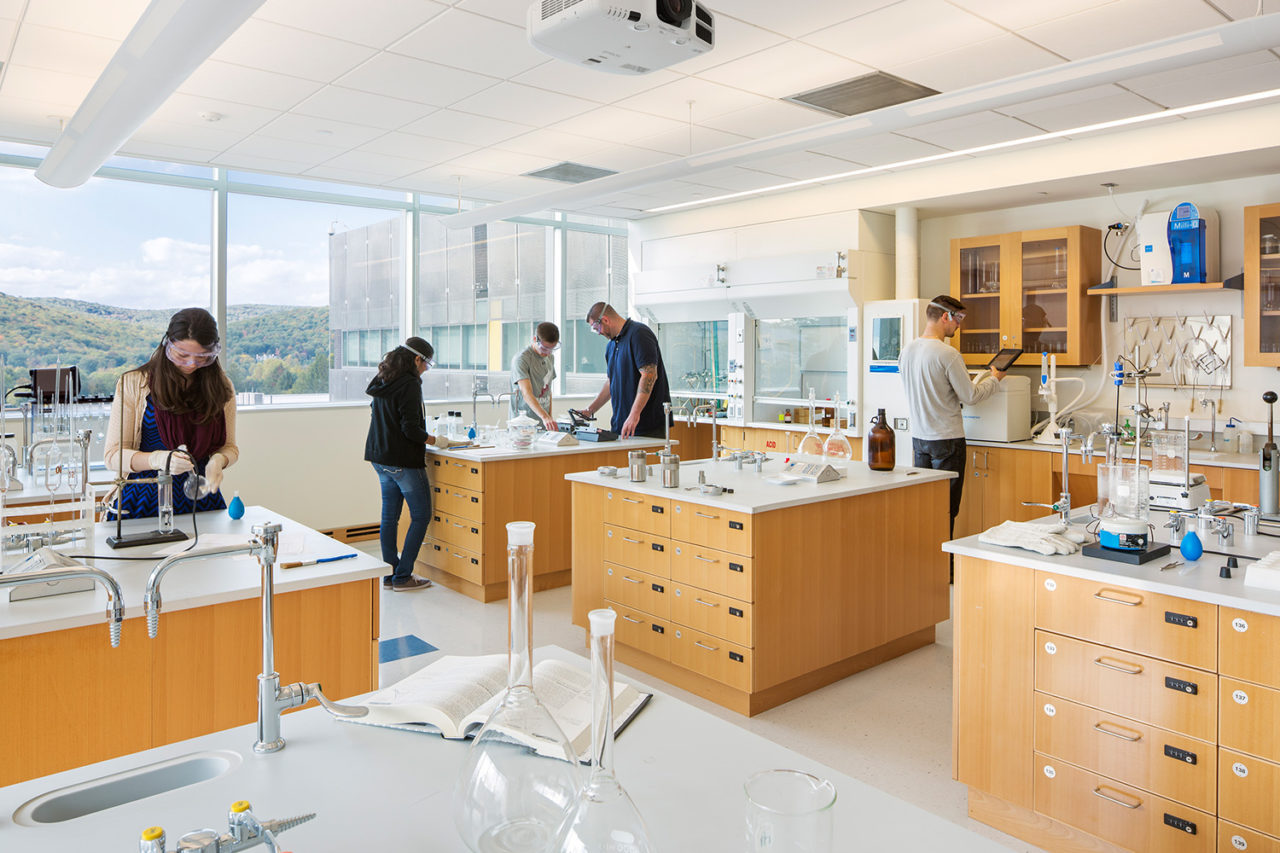 Adler Center and G-Wing, Ramapo College Mahwah, NJ. Photo: Albert Vecerka/Esto.