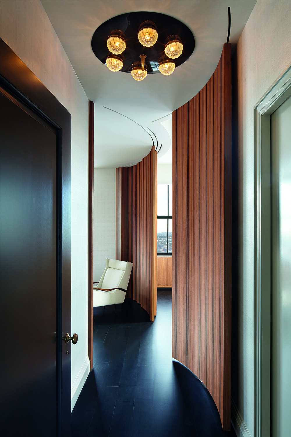 Hanson Place Penthouse, Brooklyn, NY. Photo: Mi kiko Kikuyama.