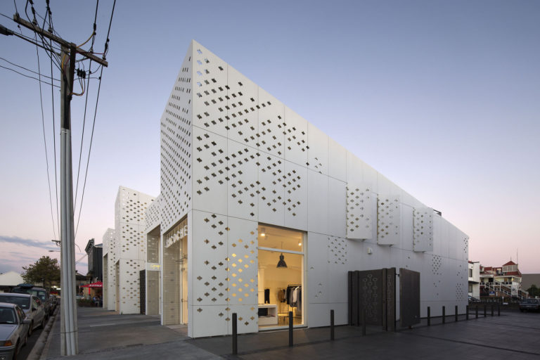 Mackelvie Street Retail Shops. Auckland, New Zealand. Architecture by RTA Studio Architects. Photo credit: Patrick Reynolds.