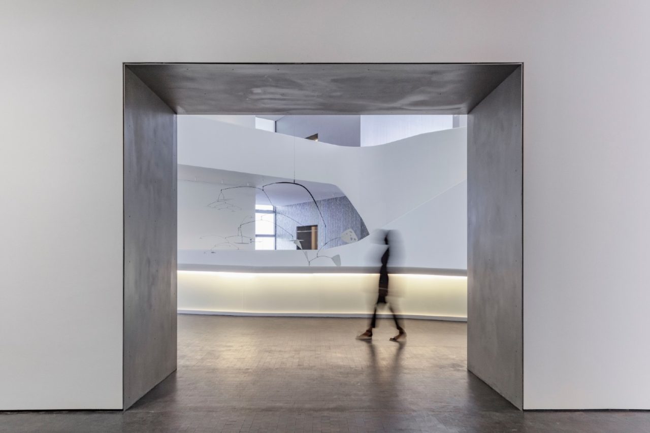 Nancy and Rich Kinder Building at the Museum of Fine Arts Houston by Steven Holl Architects. Photo: (c) Richard Barnes. 