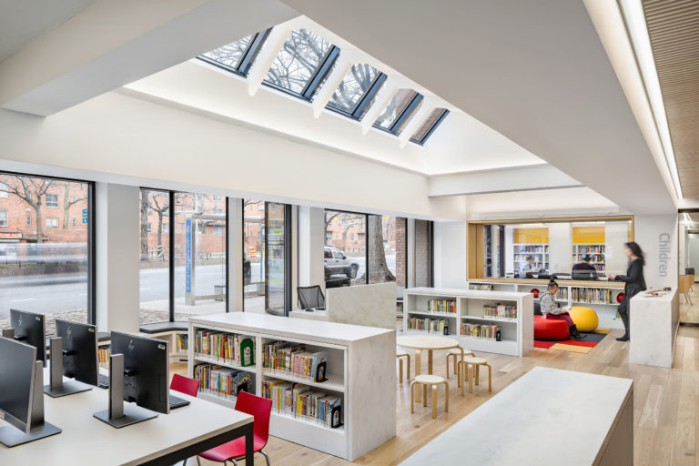 New York Public Library Macomb's Bridge Branch. Architect: Michielli + Wyetzner Architects. Location: New York, NY. Photo: Alexander Severin.