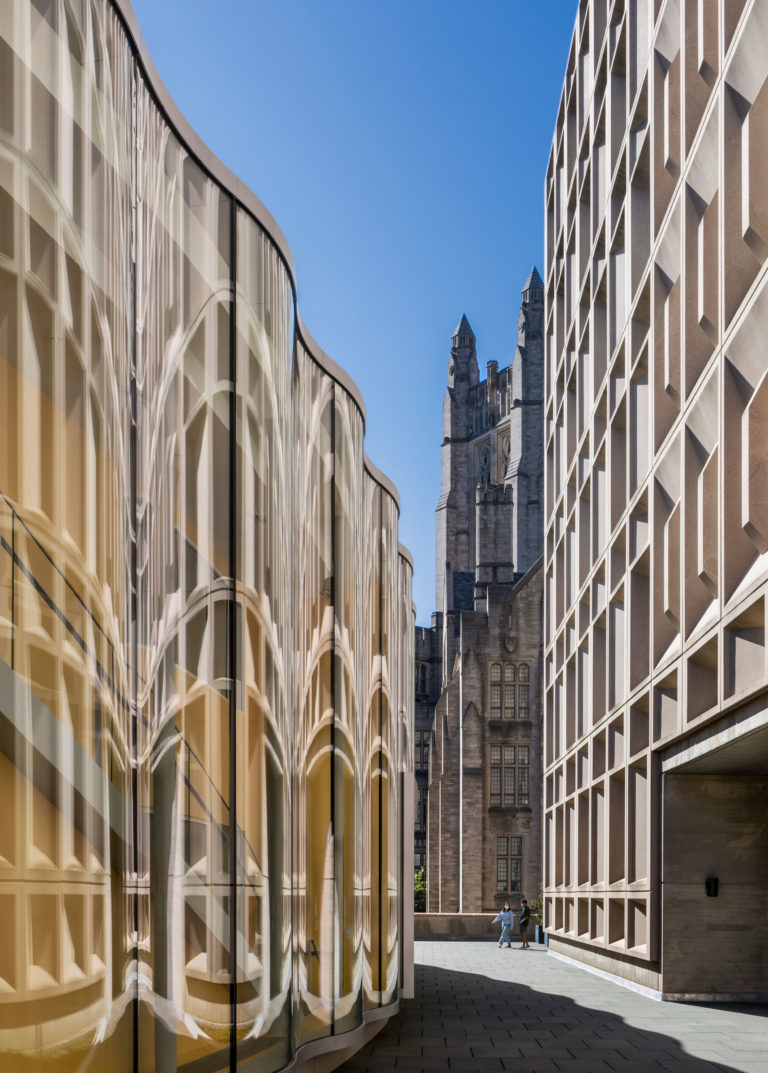 Yale University Tsai Center for Innovative Thinking. Architect: WEISS/MANFREDI. Location: New Haven, CT. Photo: Jeff Goldberg/Esto.