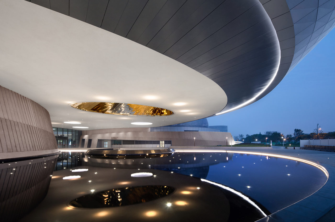A photograph of the interior lobby of the Shanghai Astronomy Museum by Ennead Architects.