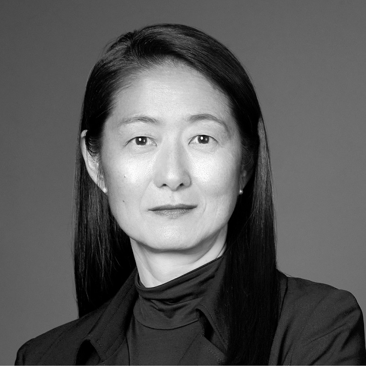 Vivian Lee