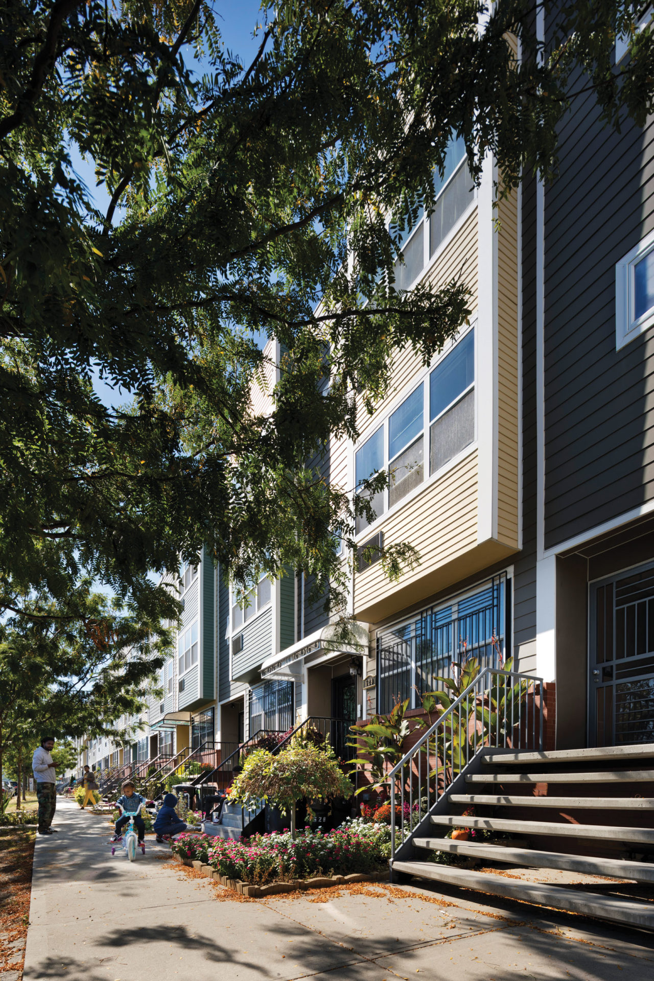 Launched in 1983, the Nehemiah Program in Brownsville was the largest affordable housing development for first-time homebuyers in New York City. Co-author Alex Gorlin designed housing for the Spring Creek phase of the project in East Brooklyn, which was completed in 2017.
