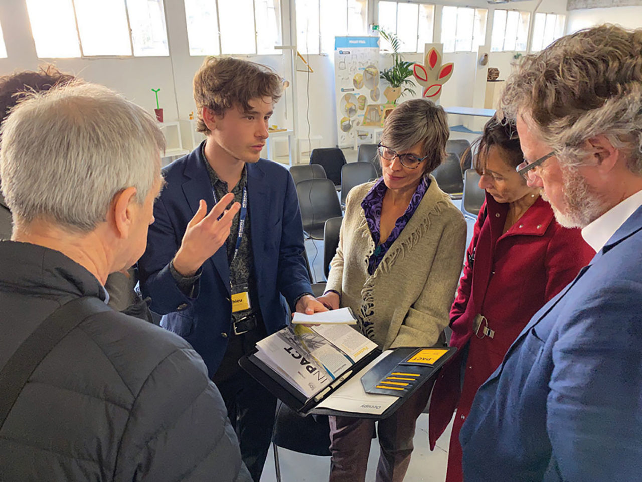 BESIGN students designed interactive games to engage migrants, tourists, and residents in conversation around safety along Nice’s Promenade des Anglais.