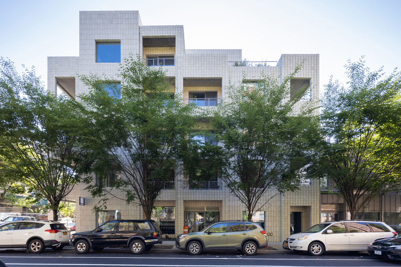 450 Warren by SO–IL. Photo: Iwan Baan. 