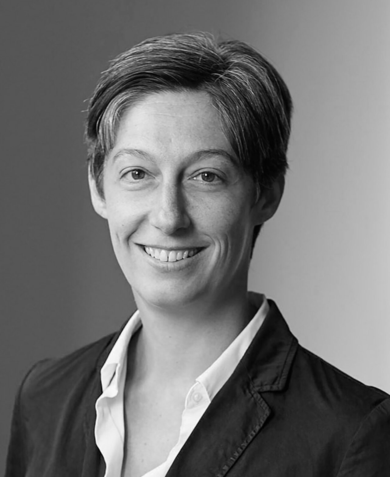 Headshot of Sara Grant