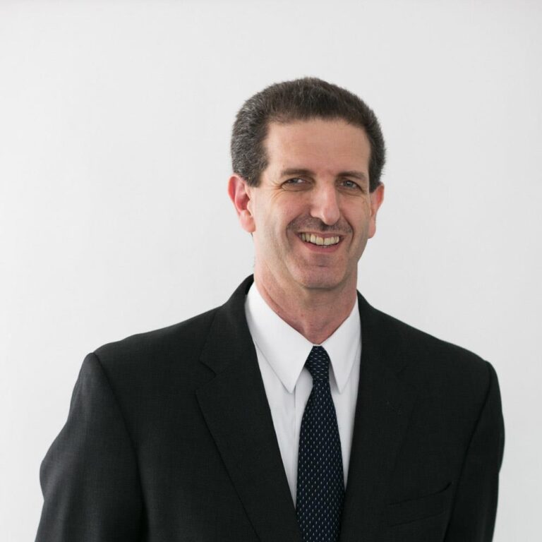 Headshot of Lloyd Sigal