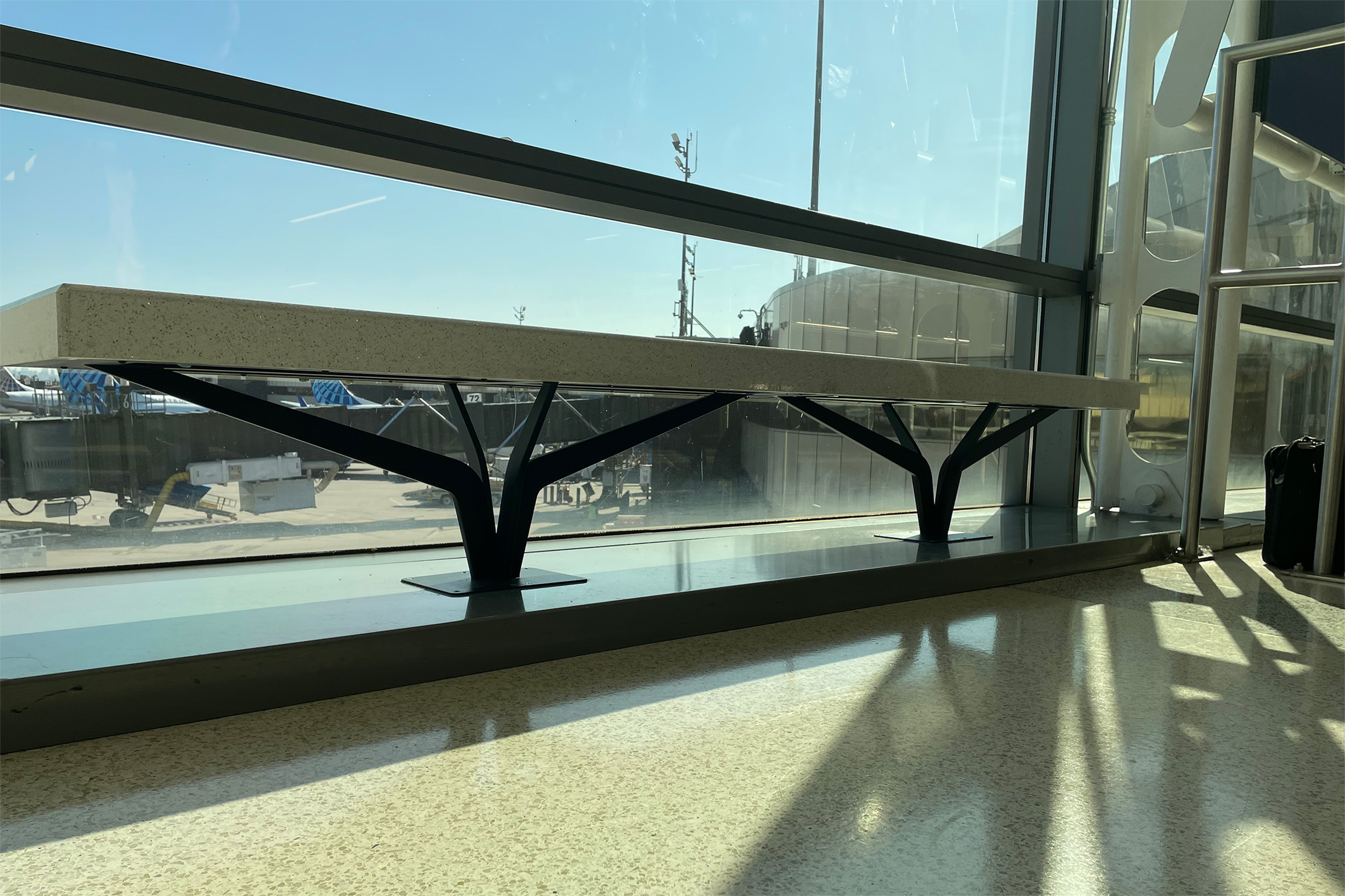 Newark Liberty International Airport, Terminal C, Recomposure Benches