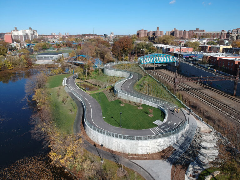 Bronx River Greenway/Starlight Park