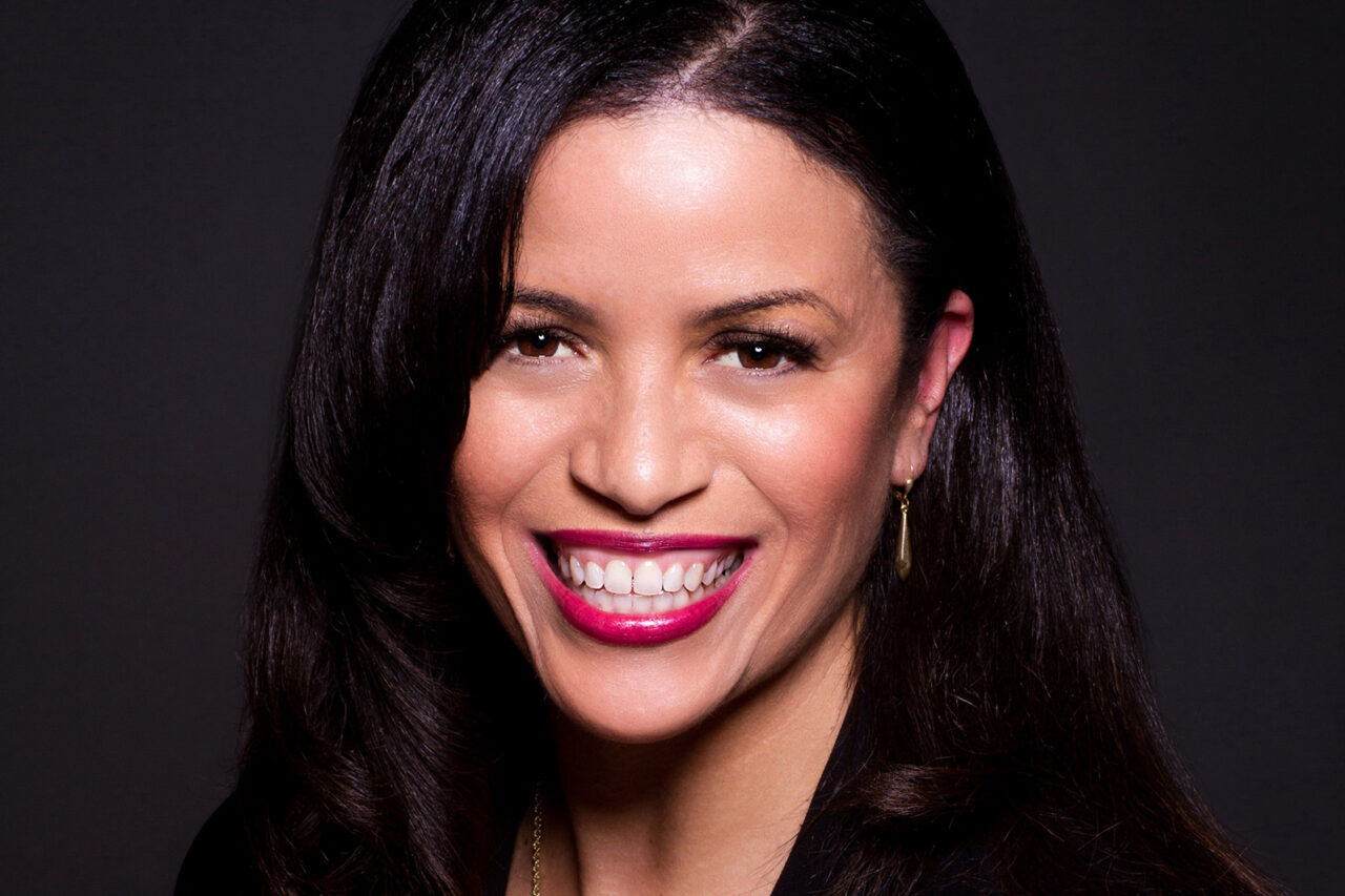 Nicole Hollant-Denis headshot