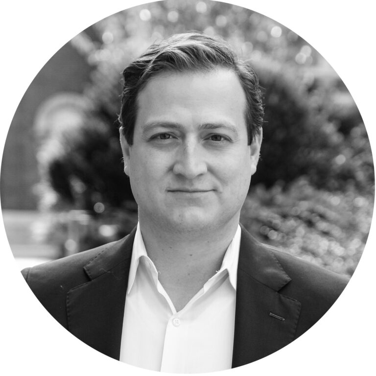 Enrique Bejarano headshot