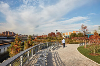 Bronx Point's Harlem River overlook