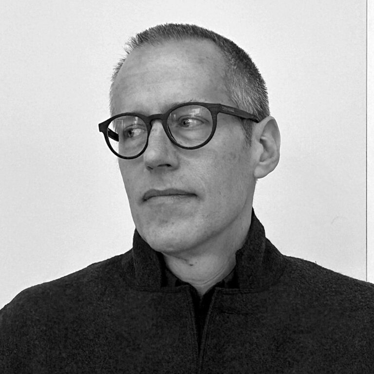 David Lewis headshot