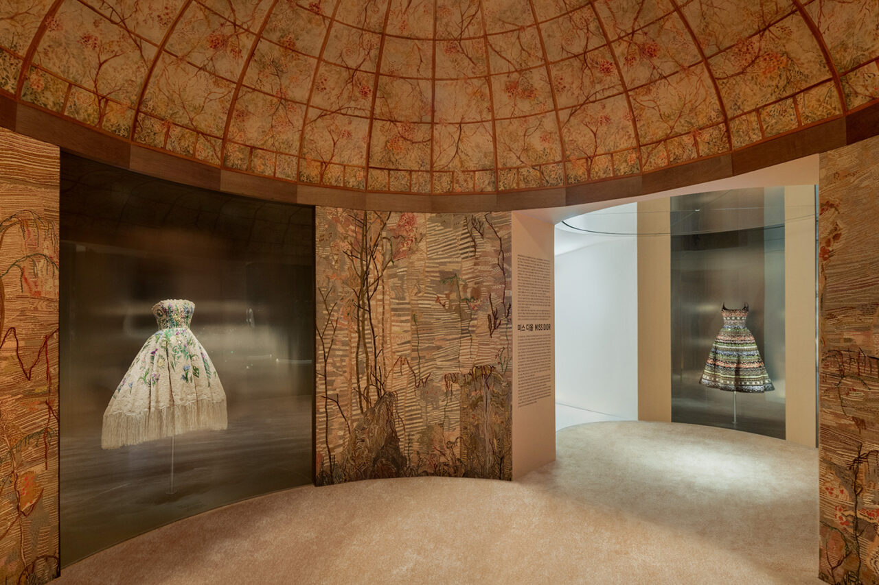 Christian Dior: Designer of Dreams by OMA/Shohei Shigematsu in Seoul, South Korea. Photo: Kyungsub Shin.