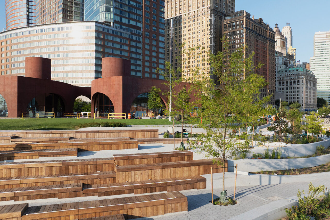 Robert F. Wagner, Jr. Park by Thomas Phifer and Partners and AECOM in Manhattan, NY. Photo: Allan Onderchain, courtesy of Battery Park City Authority.